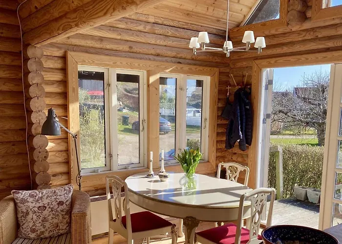 Reizendes-balkenhaus-mit-uriger-atmosphaere Feriehus